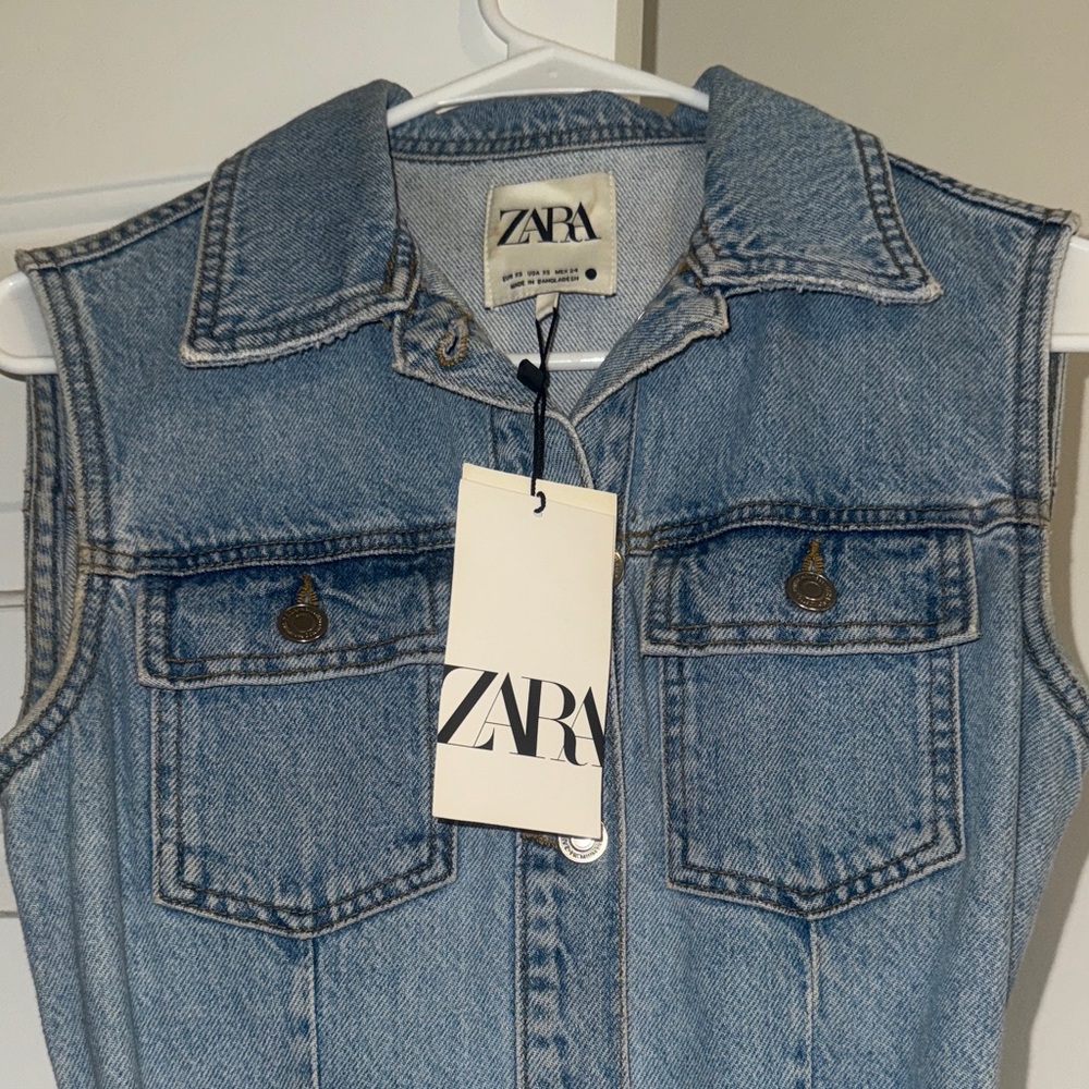 NWT ZARA Sleeveless Denim Button-Front Dress in Light Blue - Picture 2 of 3